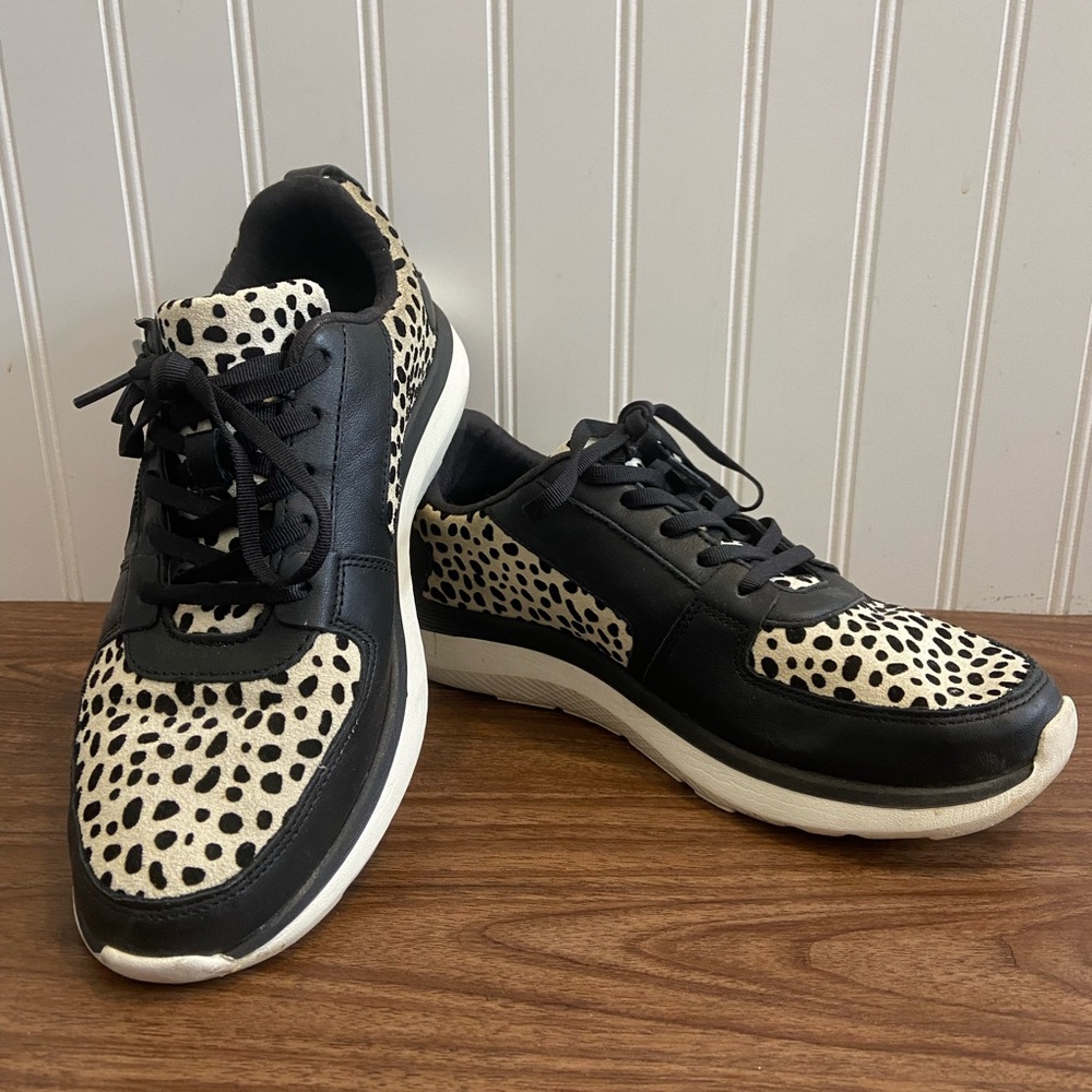 Vionic Remi Spot Sneaker Black Tan Cheetah Leopard Animal Print Tie Zip Womens 8
